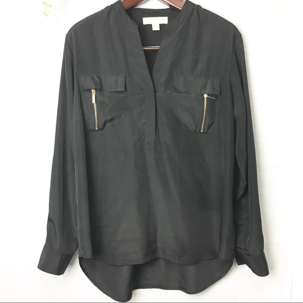 Michael Kors• Black popover tab sleeve bilateral breast pockets gold hardware